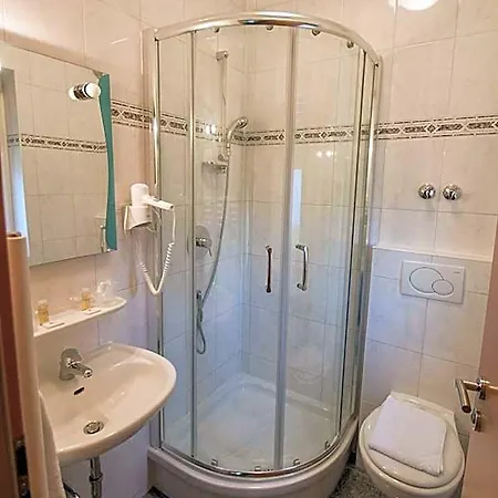 & Restaurant Garda Hotel 3*