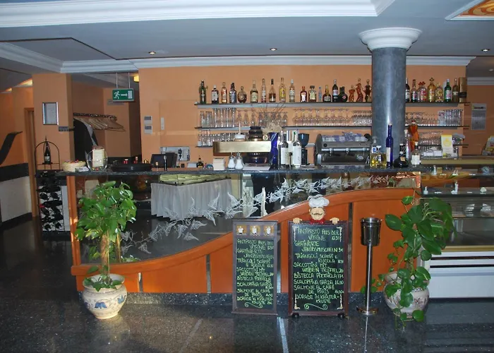 & Restaurant Garda 3*