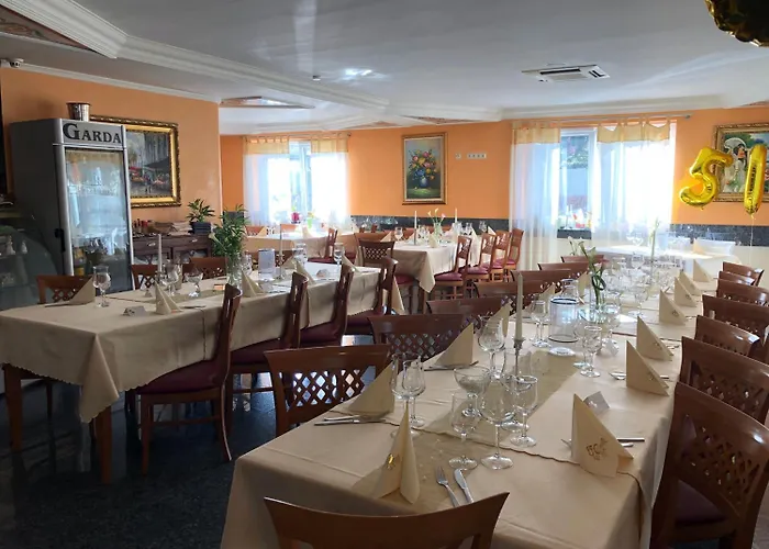 & Restaurant Garda 3* דארמשטאדט