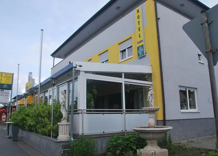 & Restaurant Garda Darmstadt